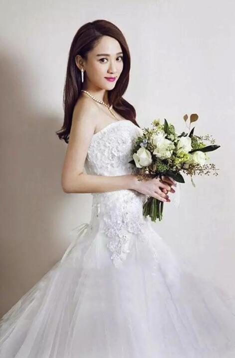婚纱照女_婚纱照(3)