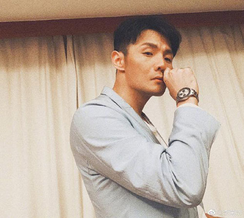 李荣浩分享聚会拒酒小妙招网友笑言:还是个宝宝