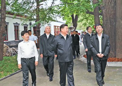 习近平视察北京香山革命纪念地