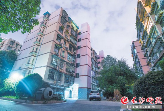 長沙晚報報業小區是較早一批加裝電梯的小區。長沙晚報全媒體記者 鄒麟 攝