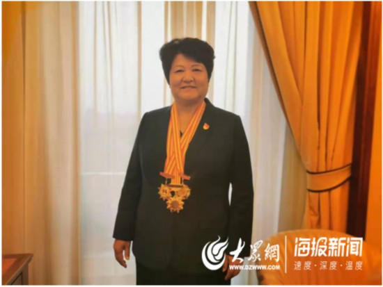 国庆70周年阅兵庆典上的山东人激动落泪为祖国骄傲