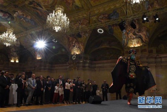 �����ʣ���2���Ĵ��Ļ�����άҲ��