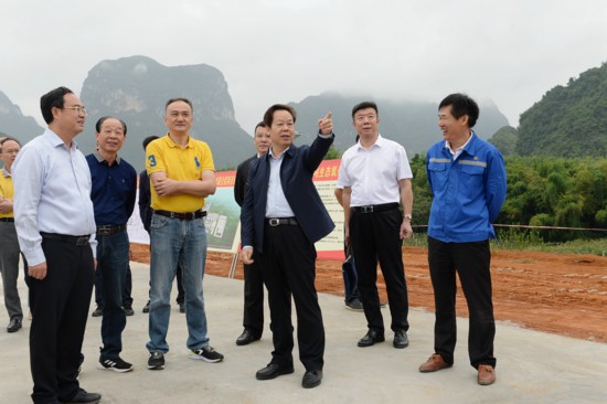 劉有明：制定工作計劃 解決瓶頸問題 確保項目按期實現投產