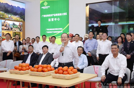广西党政代表团赴广东学习考察并出席粤桂扶贫协作工作座谈会