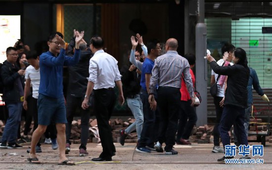 新华社评论:打破沉默,让香港市民的“正义之声”更大更多更响亮