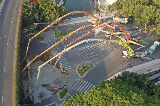 广州地铁施工区塌陷3人被困正全力组织救援