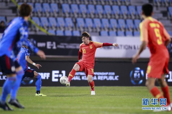 （體育）（6）足球——東亞杯：中國國家男子足球選拔隊不敵日本男足