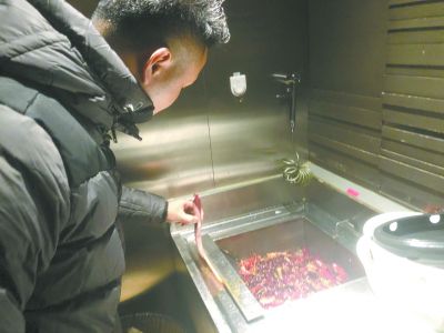 老牌美食街餐廚垃圾分類有新招兒