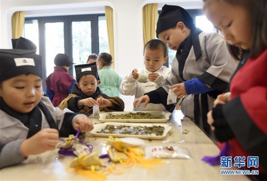 （教育）（2）杭州：幼儿混龄教育 大小孩子共同成长