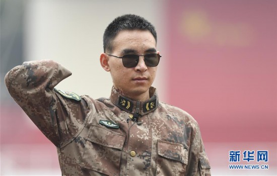 杜富国:每天听着起床号醒来,就像从未离开