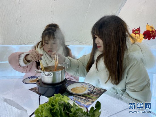 （圖文互動）（3）“冰雪+科技”：解碼冰雪大世界的創新“代碼”