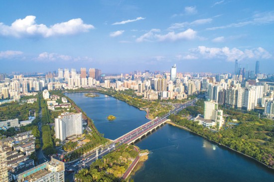 2019南宁市gdp_2019年广西县市区GDP排名青秀区第一凤山县末位