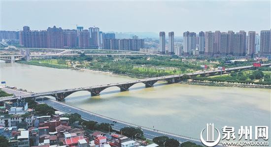 泉州大橋是泉州中心城區的交通要道