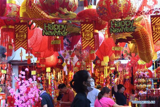 SINGAPORE-CHINESE LUNAR NEW YEAR-MARKET