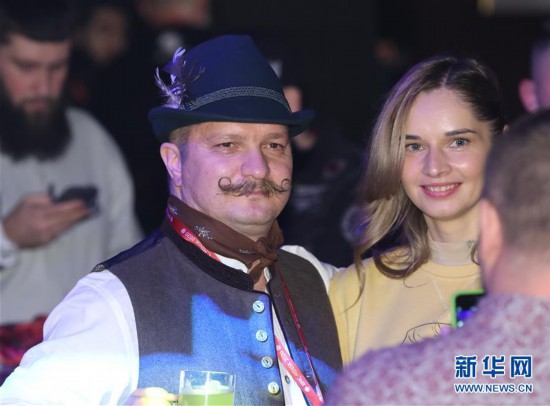 ��XHDW����3���׶���˹�ٰ���ʺ������