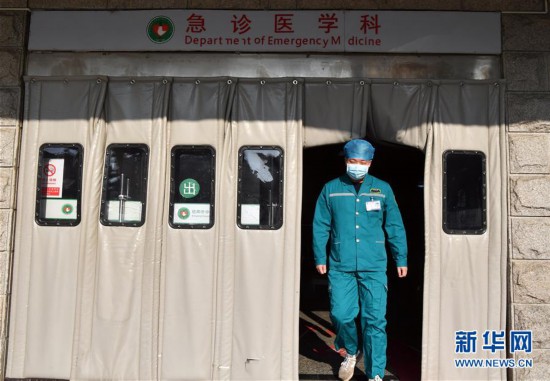 （聚焦疫情防控·圖片故事）（3）急診科男護士邢遠方：隻等一個電話，隨時出發