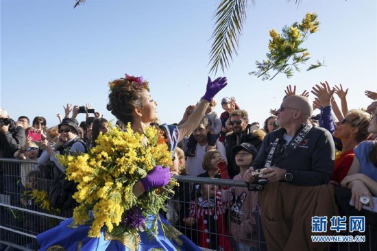 ��XHDW����5����136����˹�񻶽ڿ�Ļ