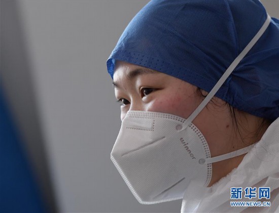 ��һ�߿���ȺӢ�ף���3���봨�����Ԯ�人���ߴ���ս