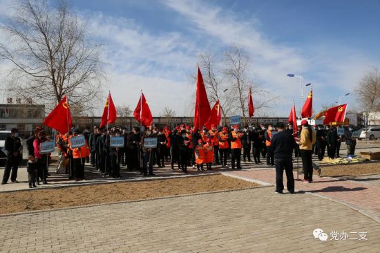 市委办公室,东胜区泊江海子镇,东胜区金融办党员干部和柴登村两委成员