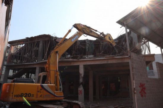 玉林市玉州區：重拳打擊“兩違”建筑