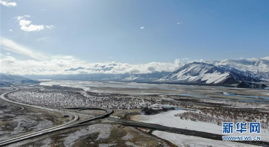 (美丽中国)(6)西藏:雅江雪景美如画