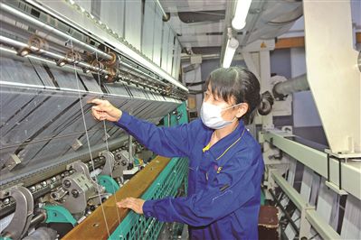 远信转债盘中跌落1043%报2160元张成交额424亿元转股溢价率14973%