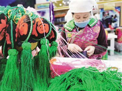 從“扶貧產業”走向“品牌化”發展之路
