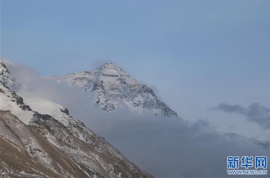 （2020珠峰高程測量·新華視界）（5）看珠峰雲卷雲舒 觀巔峰千姿百態