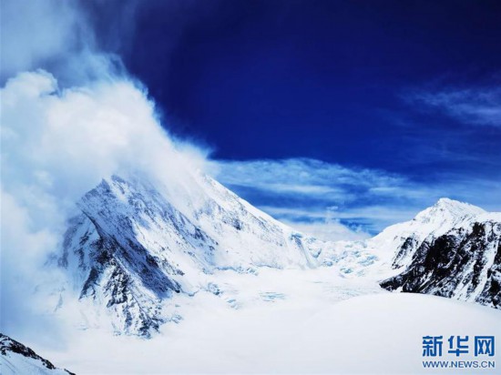 （2020珠峰高程測量·新華視界）（20）看珠峰雲卷雲舒 觀巔峰千姿百態