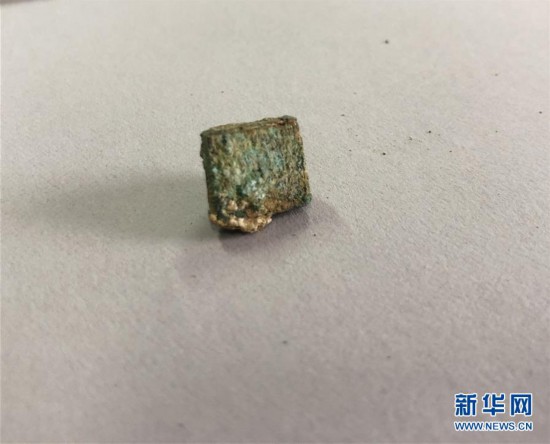 (图文互动)(5)黄河边发现大型古墓群 出土文物2000余件
