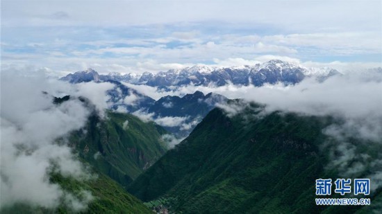 （美麗中國）（1）甘肅舟曲：雲霧飄渺 岷山如畫