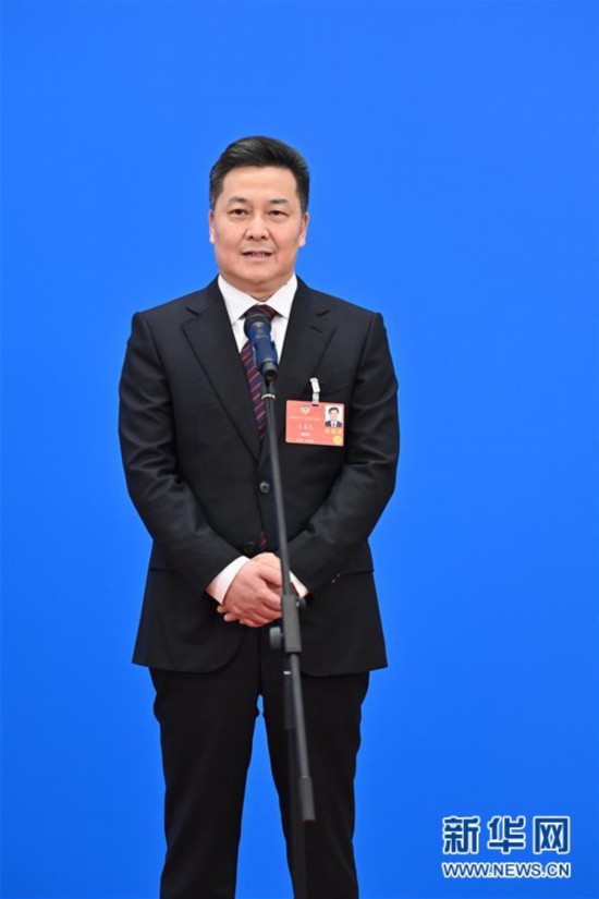 (两会)(9)接受采访