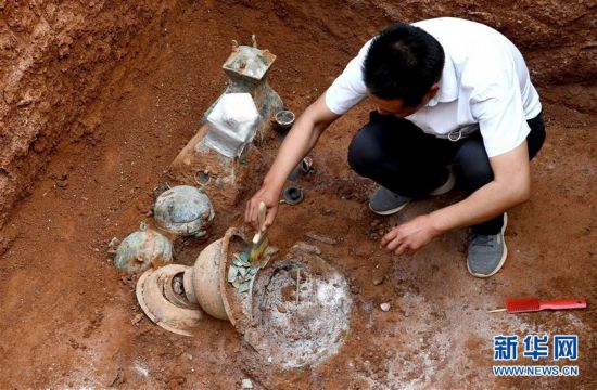 （圖文互動）（1）河南洛陽發掘一處西漢家族墓 墓主身份成謎