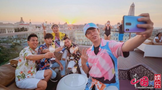 《周游记》在旅途中探寻美好日常探索旅行真人秀新公式