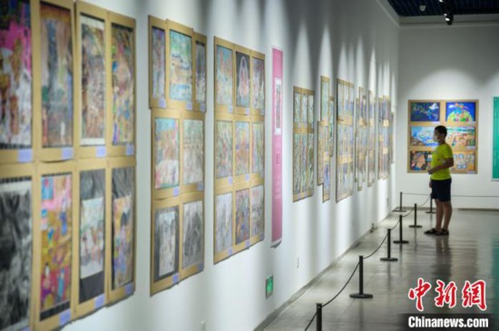 海峡两岸少儿美术大展福州举行百幅作品带来多元文化体验