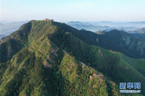 （美麗中國）（1）夏日景忠山
