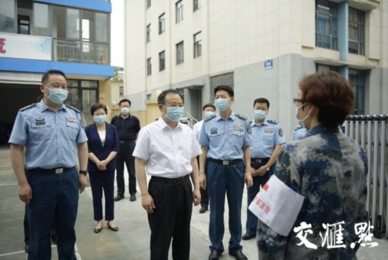 吴政隆走访慰问驻苏部队子弟兵:共同汇聚强国兴军磅礴力量