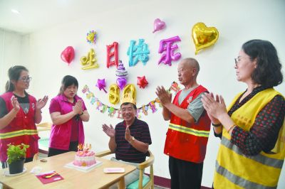 南京棲霞“時間銀行”志願者在行動