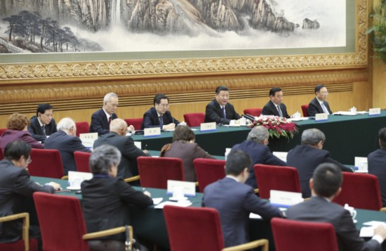 11月30日，国家主席习近平在北京人民大会堂会见来华出席“2017从都国际论坛”的世界领袖联盟成员。