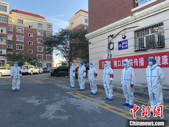 退役軍人志願服務隊。巴哈爾路南社區供圖