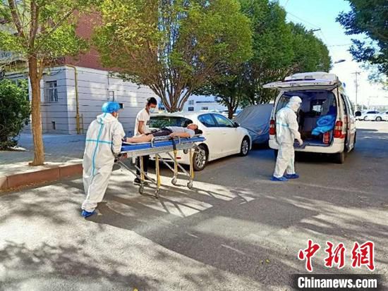 “疫”線退伍軍人志願者為抗疫撐起“愛心暖燈”