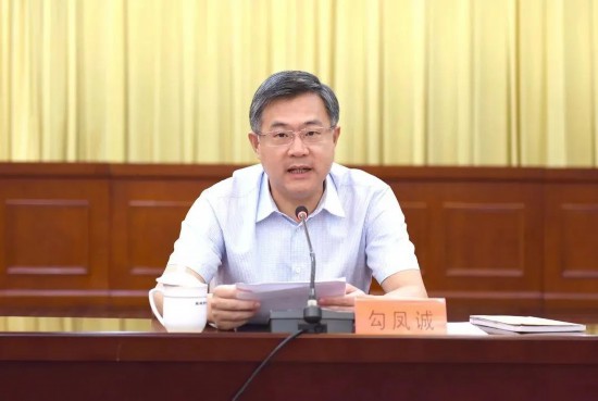 2020年盐城市委班子_盐城市委领导班子一行参观XDC+先云数据中心