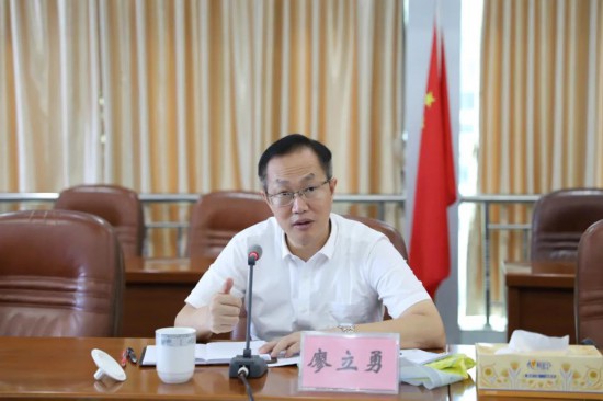 北海市委副书记廖立勇到海城区检查督导脱贫攻坚工作
