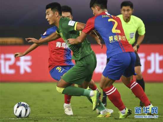组图：足协杯首轮 北京国安2-1胜青岛黄海