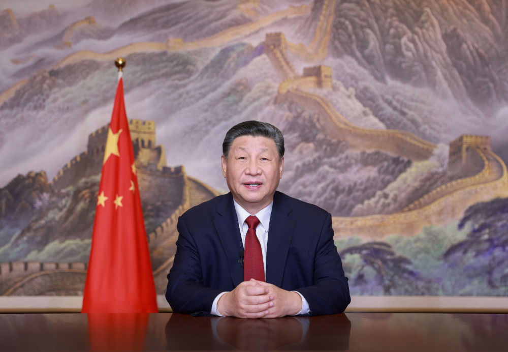 新年前夕,国家主席习近平通过中央广播电视总台和互联网,发表二〇二五年新年贺词。新华社记者 鞠鹏 摄 新年前夕,国家主席习近平通过中央广播电视总台和互联网,发表二〇二五年新年贺词。新华社记者 鞠鹏 摄
