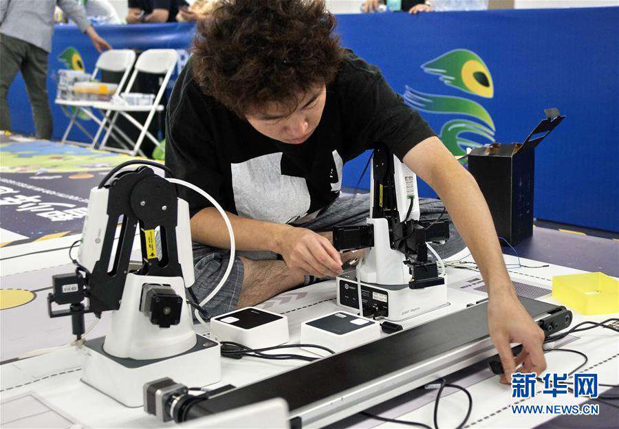 （科技）（5）世界機器人大賽冠軍賽在京舉行