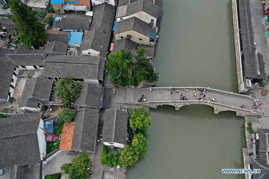 CHINA-JIANGSU-KUNSHAN-QIANDENG ANCIENT TOWN-SCENERY (CN)