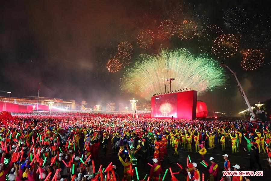 (PRC70Years)CHINA-BEIJING-NATIONAL DAY-CELEBRATIONS-EVENING GALA (CN)