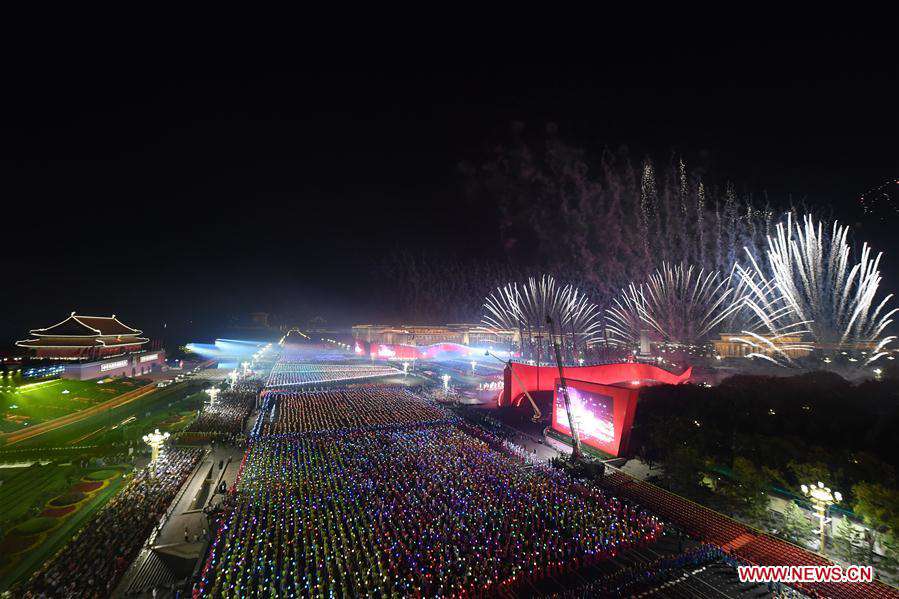 (PRC70Years)CHINA-BEIJING-NATIONAL DAY-CELEBRATIONS-EVENING GALA (CN)