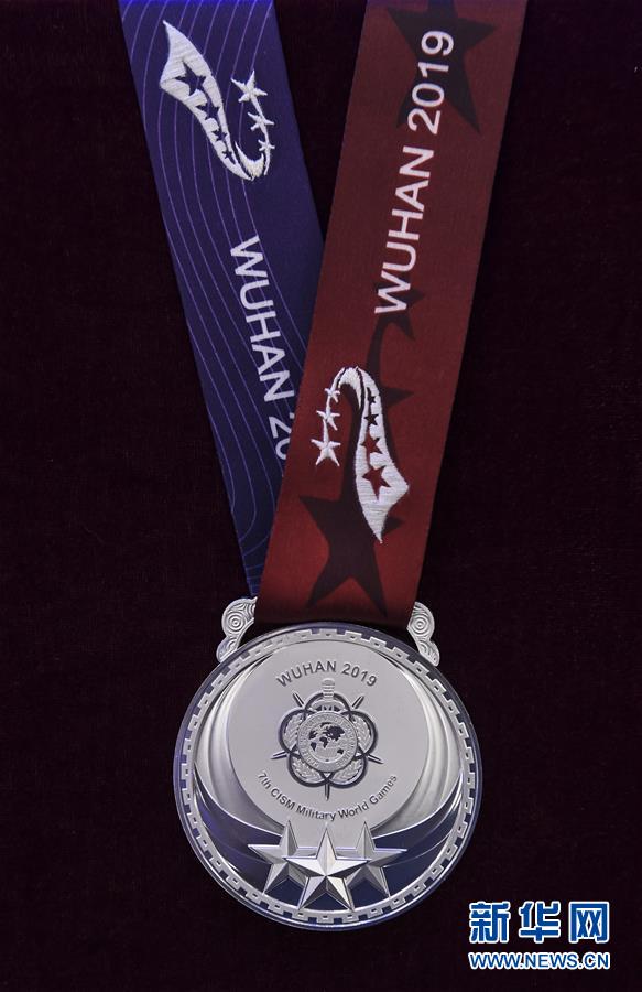 �����˻ᣩ��6�����߽���������˶��ά�ƽ�����ʽ����